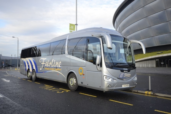 fairline-executive-coach-1-1358AA242-D32C-E6BC-B0C1-FF67BB5FCFC7.jpg