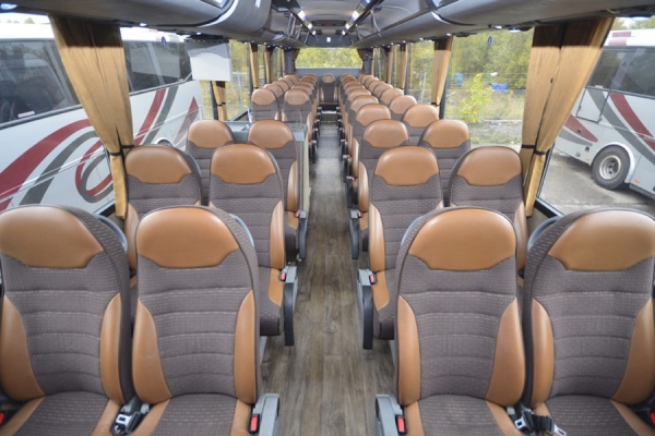 fairline-executive-coach-2819B412D-02F6-54F0-B92A-190A5F1AE697.jpg